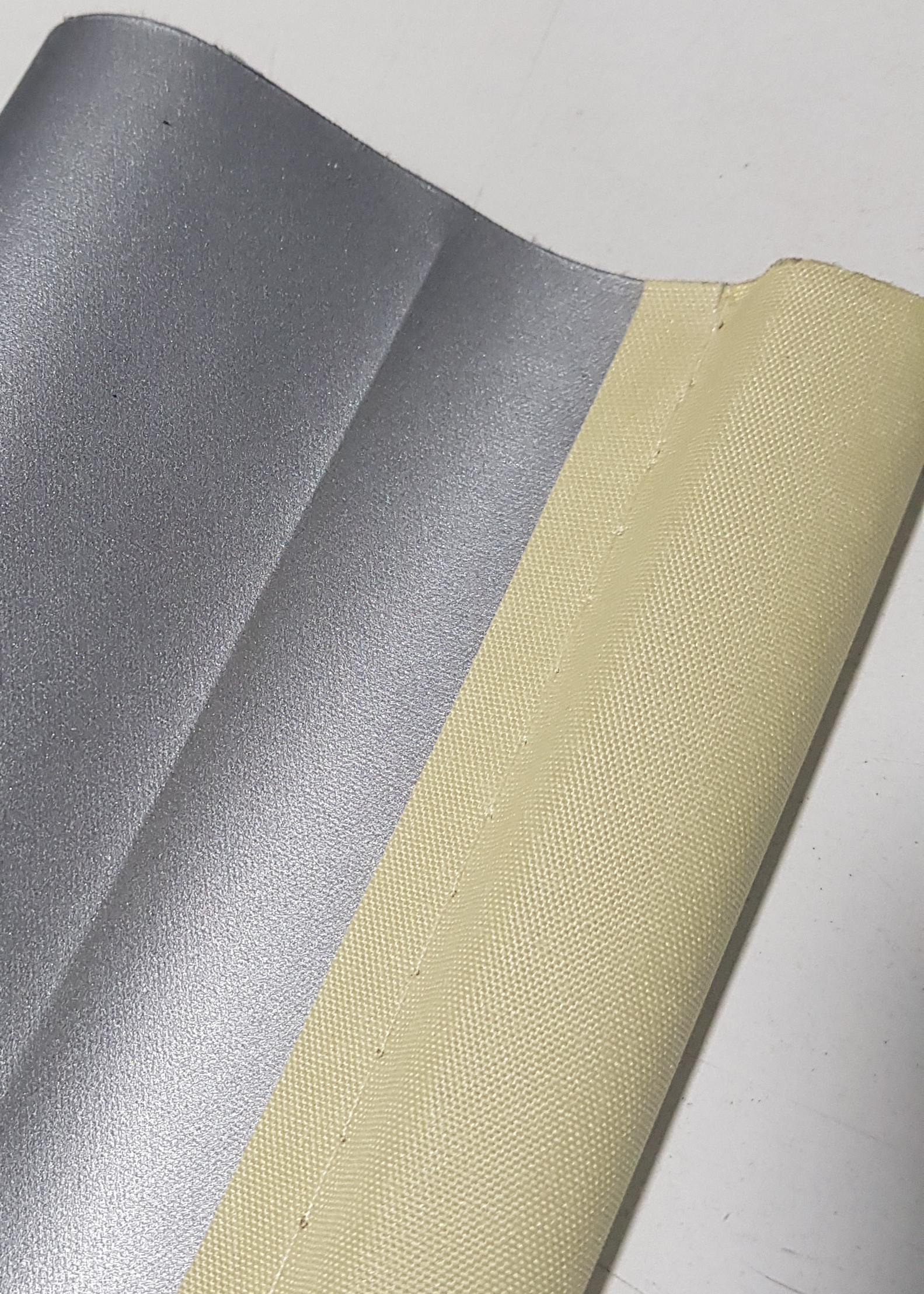 OBI Pamplona Roller 120 x 175 cm "SILVER" (Yellow Bar)