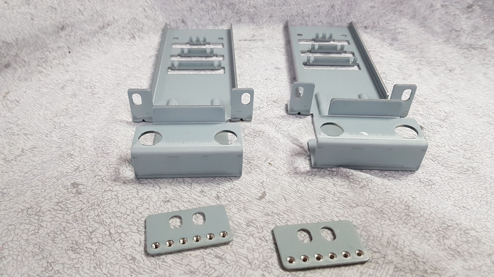 Sun Microsystems x7901a-4 19" 2-post Rackmount Kit New