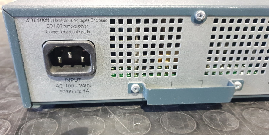 Avaya IP Office IP500 V2 Control Unit – 700476005 Used A