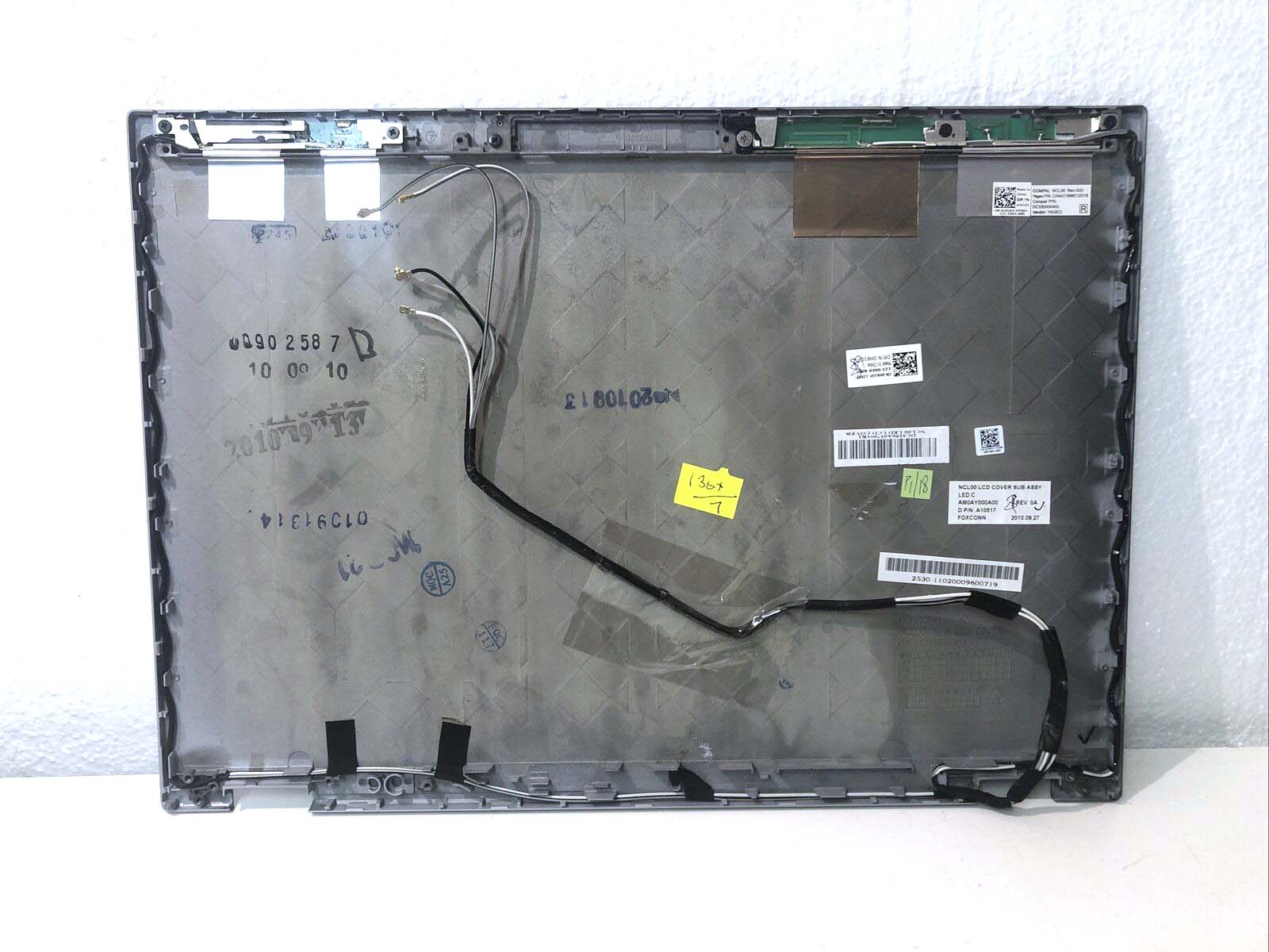Dell Latitude E6410 LCD Lid OH61GF AMOAY000A00. Top Rear Cover 14.1” Used A
