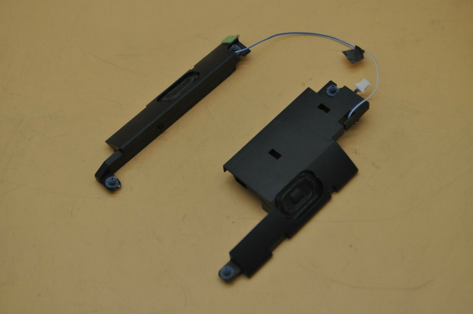 Dell 15R N5010 M5010 LEFT & RIGHT Internal Speakers Set Pair 23.40744.011 Used A