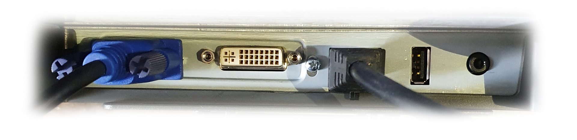 NCR RealPOS 5967 15-Inch Touch LCD With Card Reader  Used A