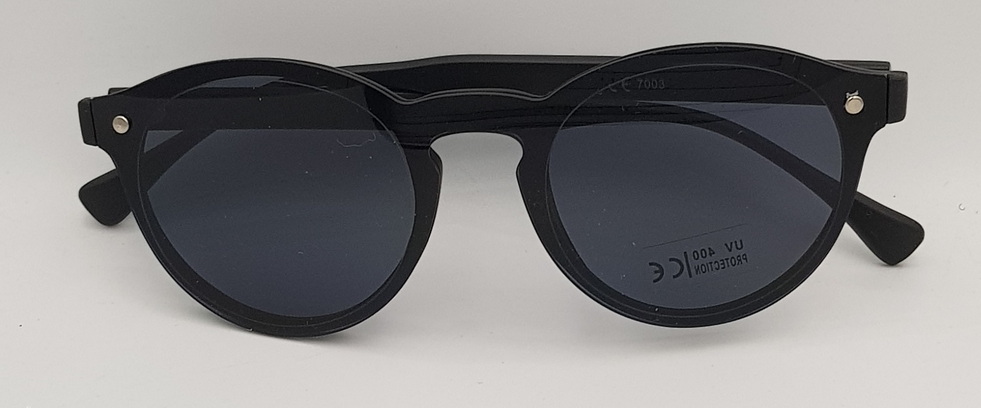 Lux Lenses UK SunGlasses Model 70031 Black Round Plastic