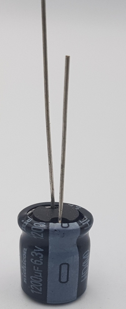 Pack of 50  Nichicon New Capacitor Electrolytic 1200UF 6.3V 105C