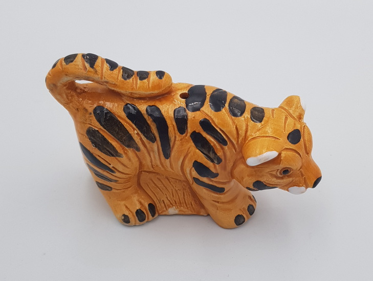Articiones Tiger Handmade Figurine  Ceramic New 6cm 9cm 3.5cm